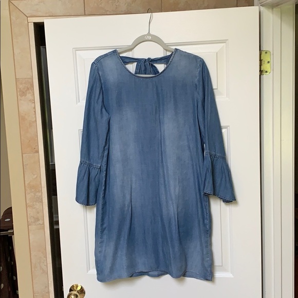 Anthropologie Dresses & Skirts - Cloth & Stone chambray dress!